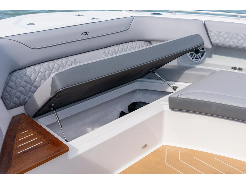 Regal LX43 LX43 2025 alt