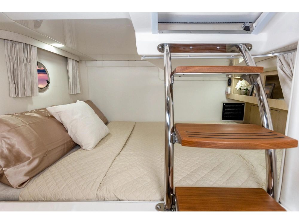 Regal 28 Express 28 Express 2025 alt