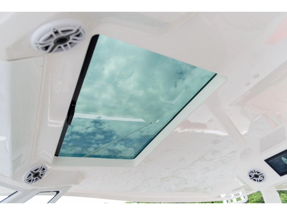 Regal 38 Surf 38 Surf 2025 alt