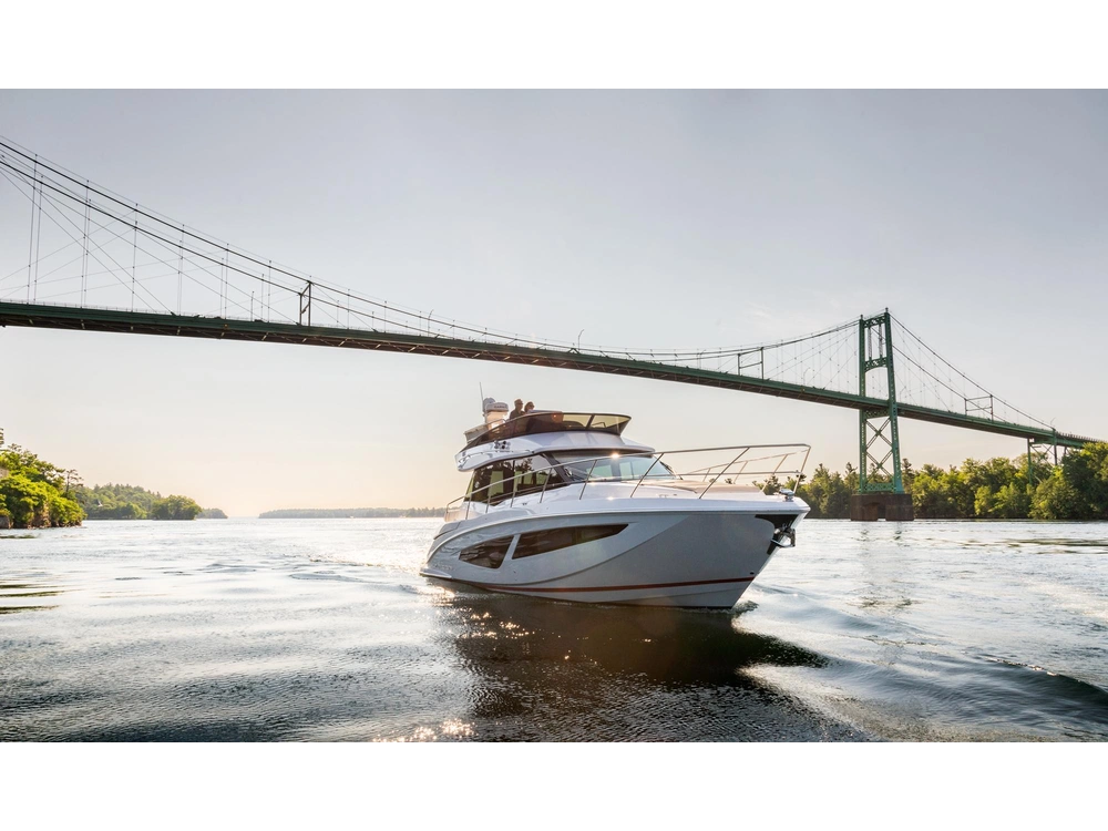 Regal 42 Fly 42 Fly 2025 alt