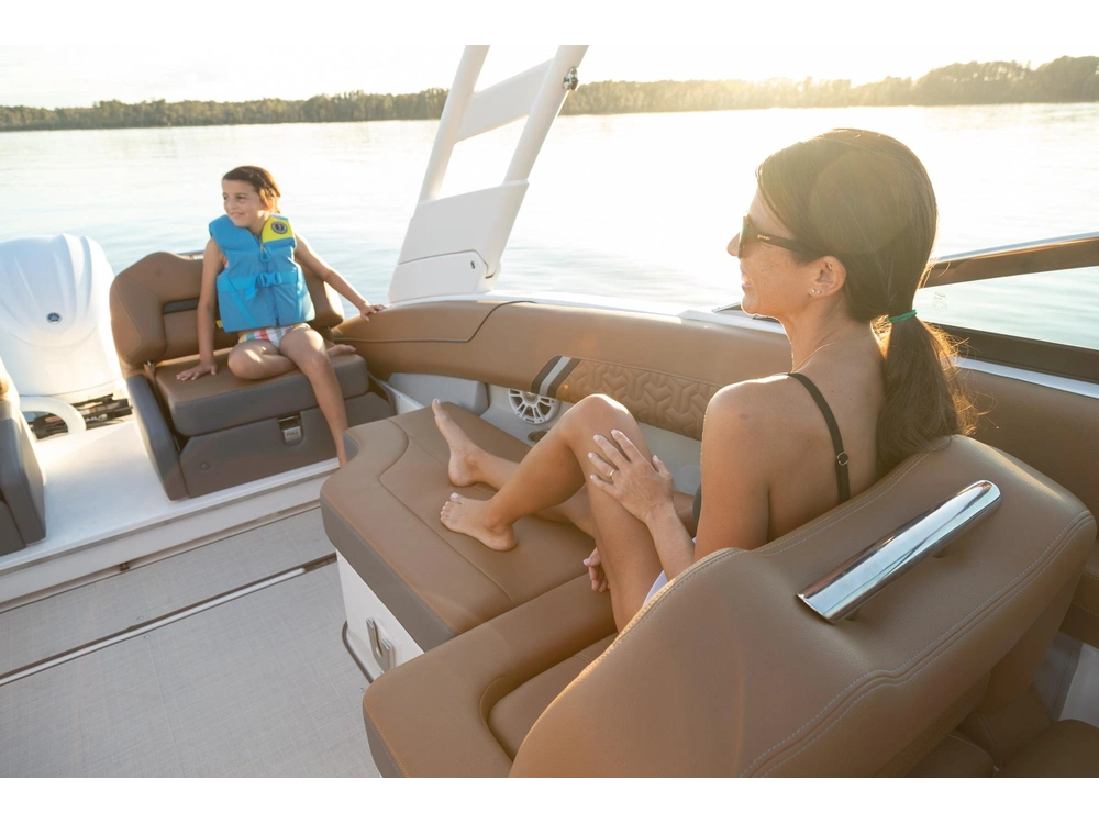 Regal LX4 LX4 2025 alt