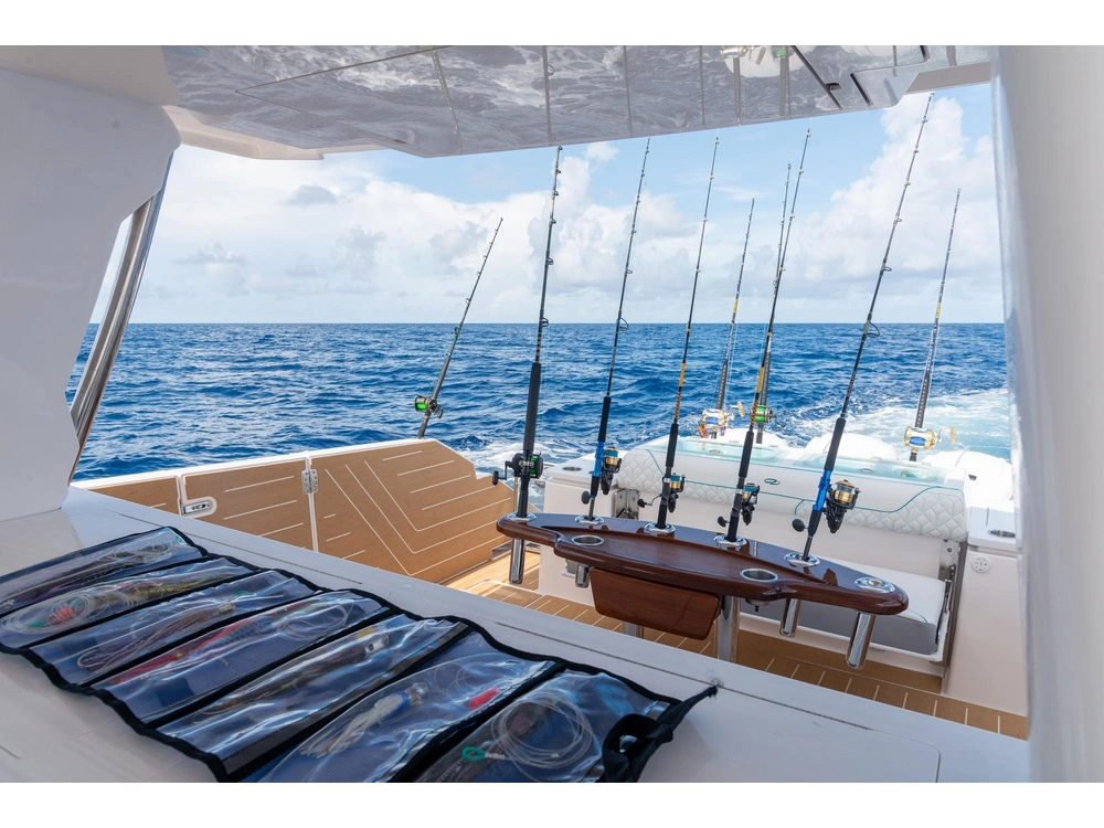 Regal 43 SAV 43 SAV 2025 alt