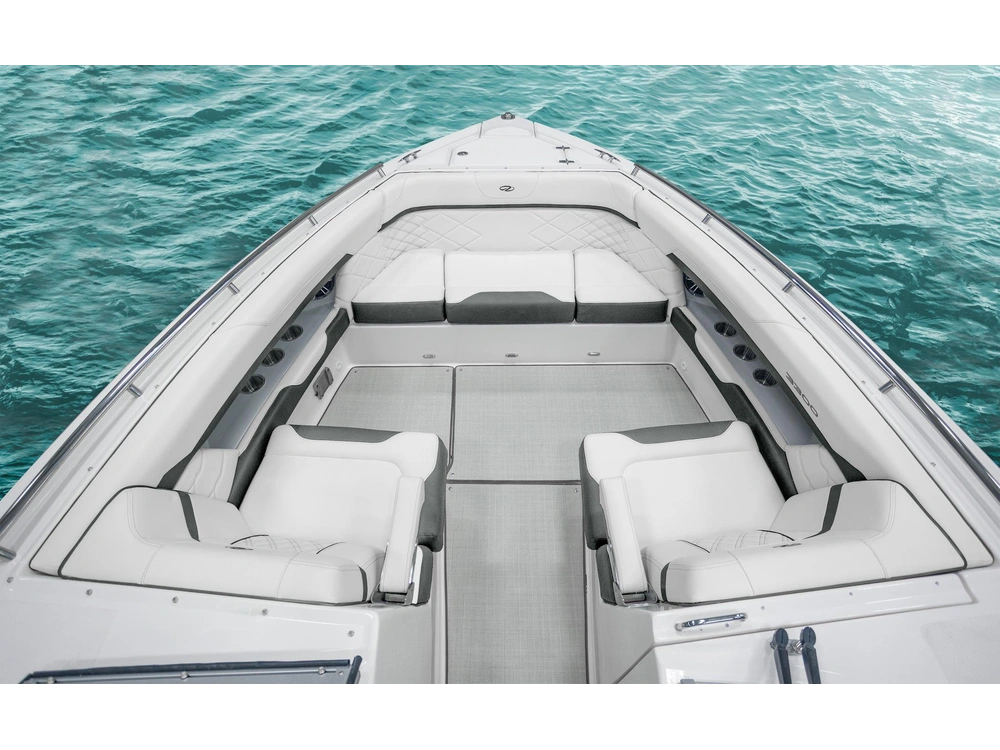 Regal 3300 3300 2025 alt