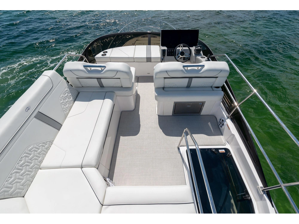 Regal 38 FLY 38 FLY 2025 alt