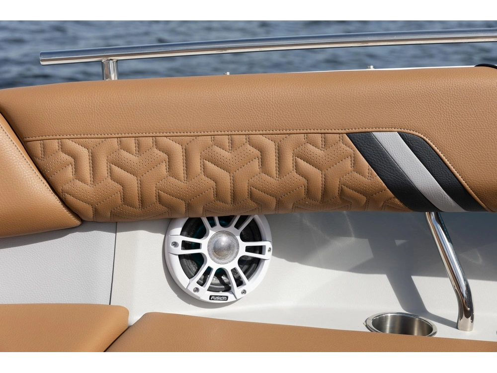 Regal LX4 LX4 2025 alt