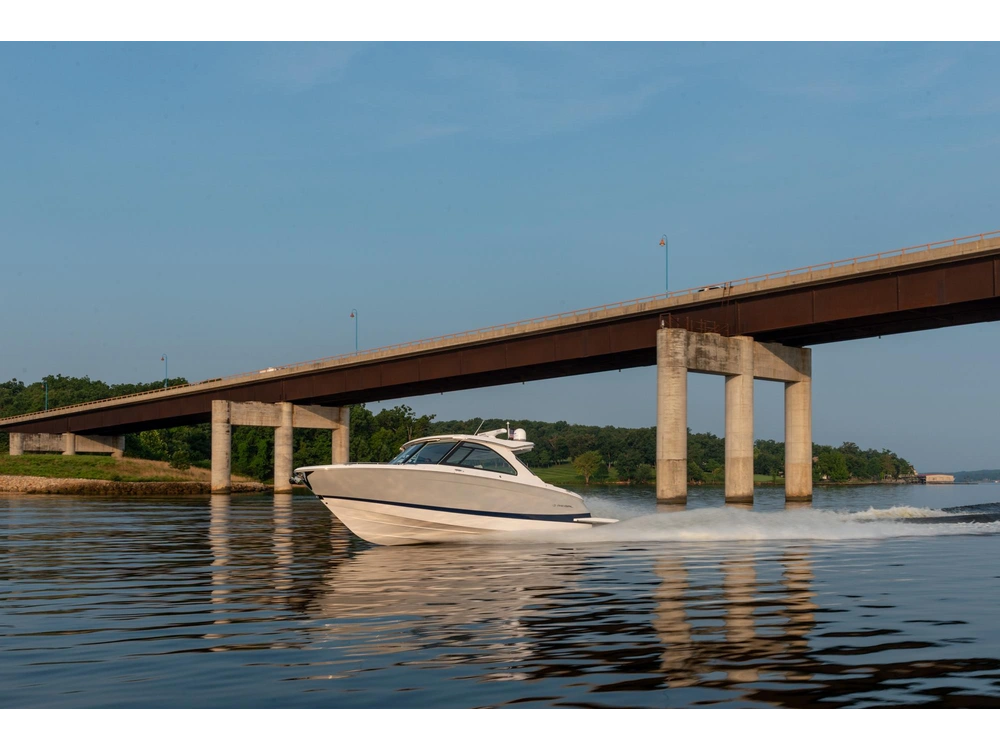 Regal LS36 LS36 2025 alt