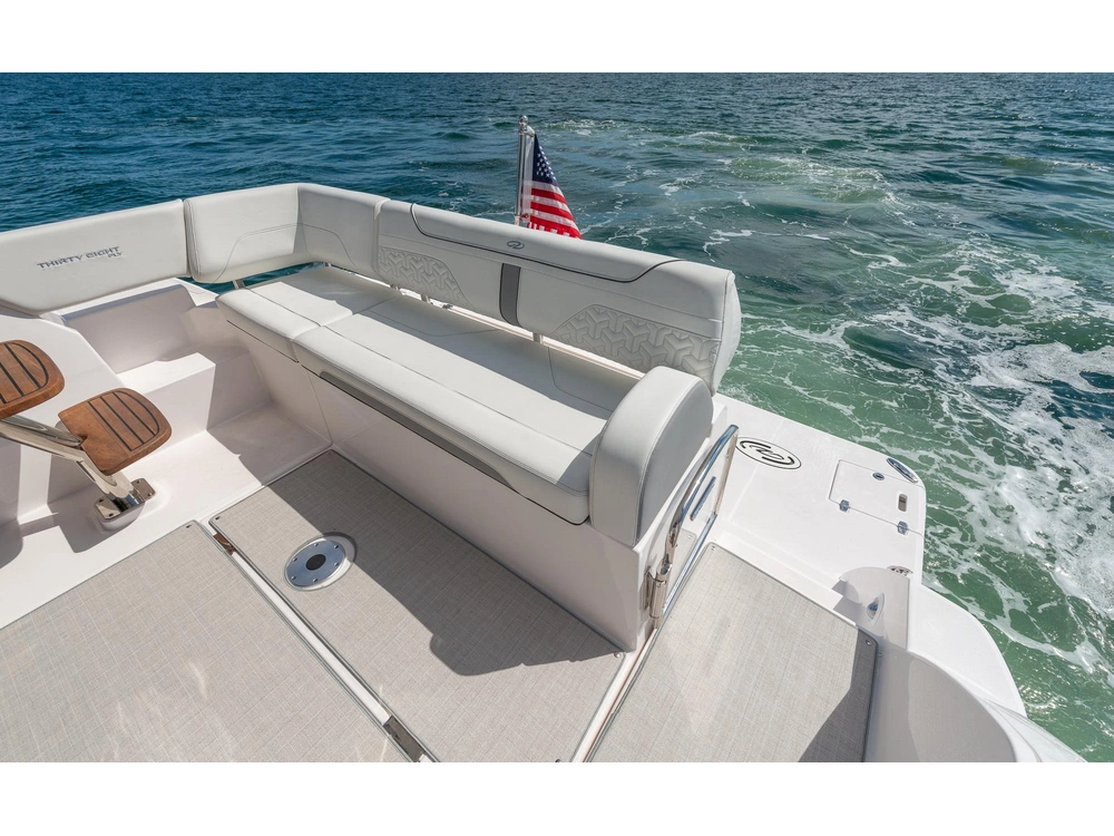 Regal 38 FLY 38 FLY 2025 alt