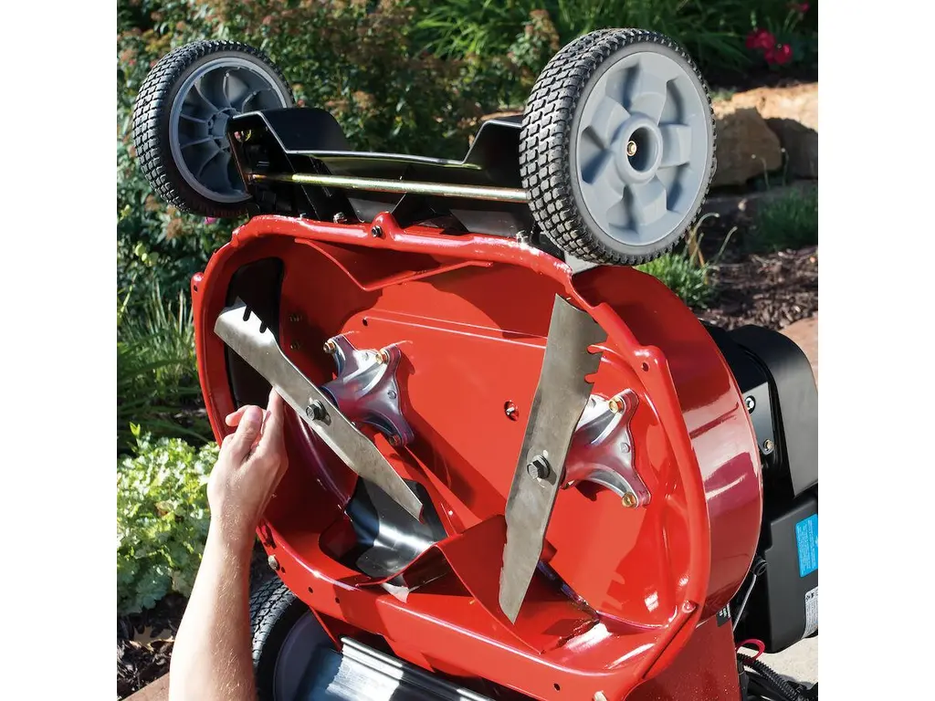2025 Toro 30 in. (76cm) TimeMaster® w/Personal Pace® Gas Lawn Mower (21199)