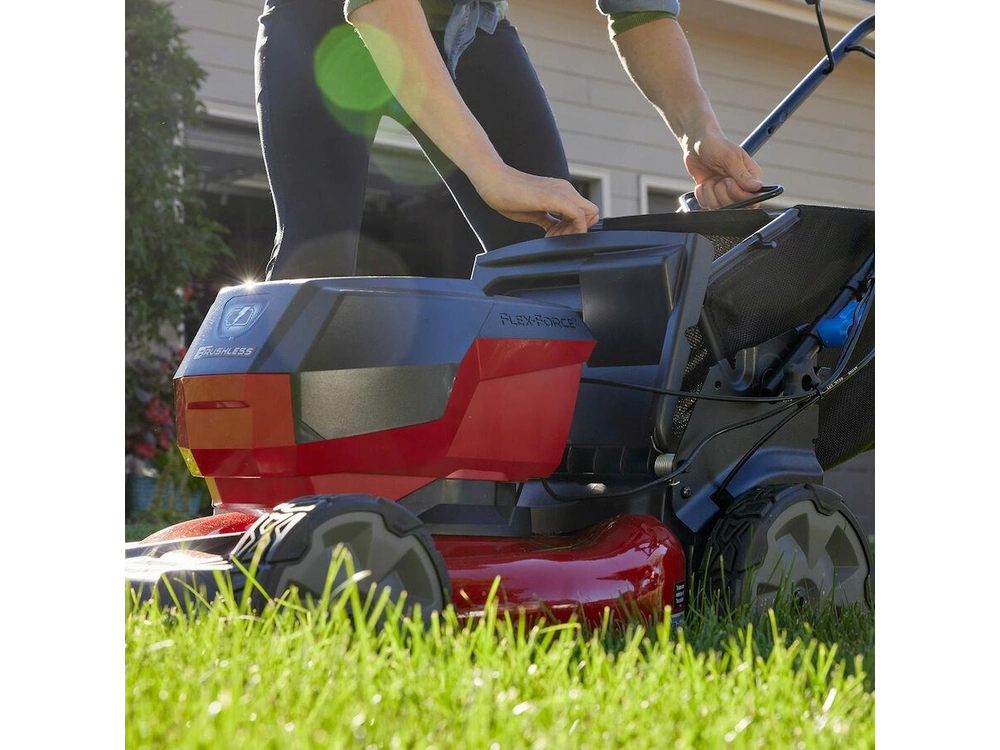 2025 Toro 60V Max* 21 in. (53 cm) Recycler® Self-Propel Lawn Mower - 5.0Ah Battery Included 60V Max* 21 in. (53 cm) Recycler® Self-Propel Lawn Mower - 5.0Ah Battery Included alt