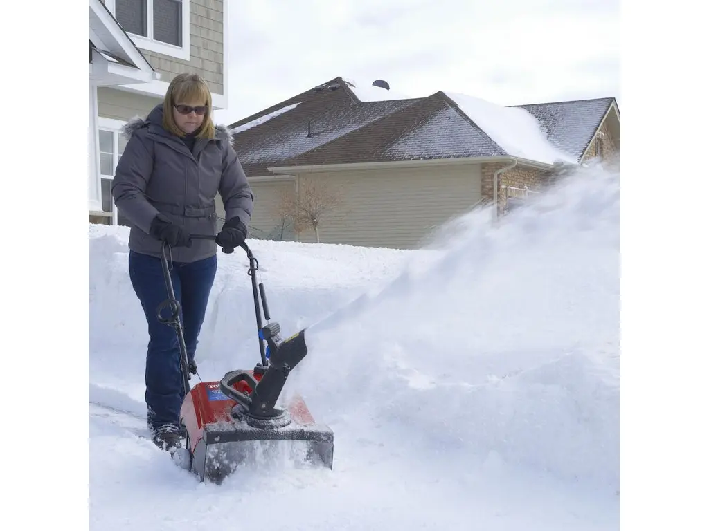 2025 Toro 18 in. (46 cm) Power Clear® 518 ZE Gas Snow Blower