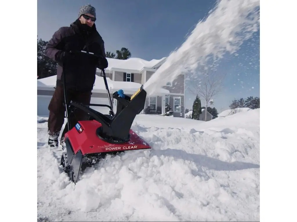 Toro Power Clear® 721 E 2025