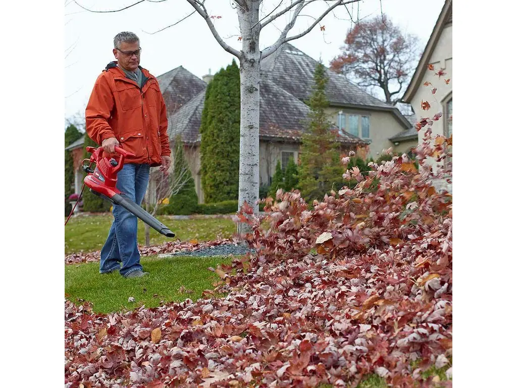 2025 Toro 340 CFM UltraPlus Corded Electric Leaf Blower/Vac