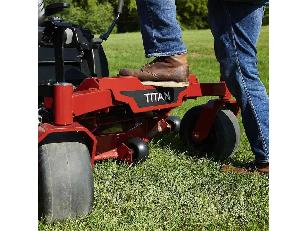 Toro Tondeuse à rayon de braquage zéro TITAN® de 137 cm (54 po) (75305) 2025