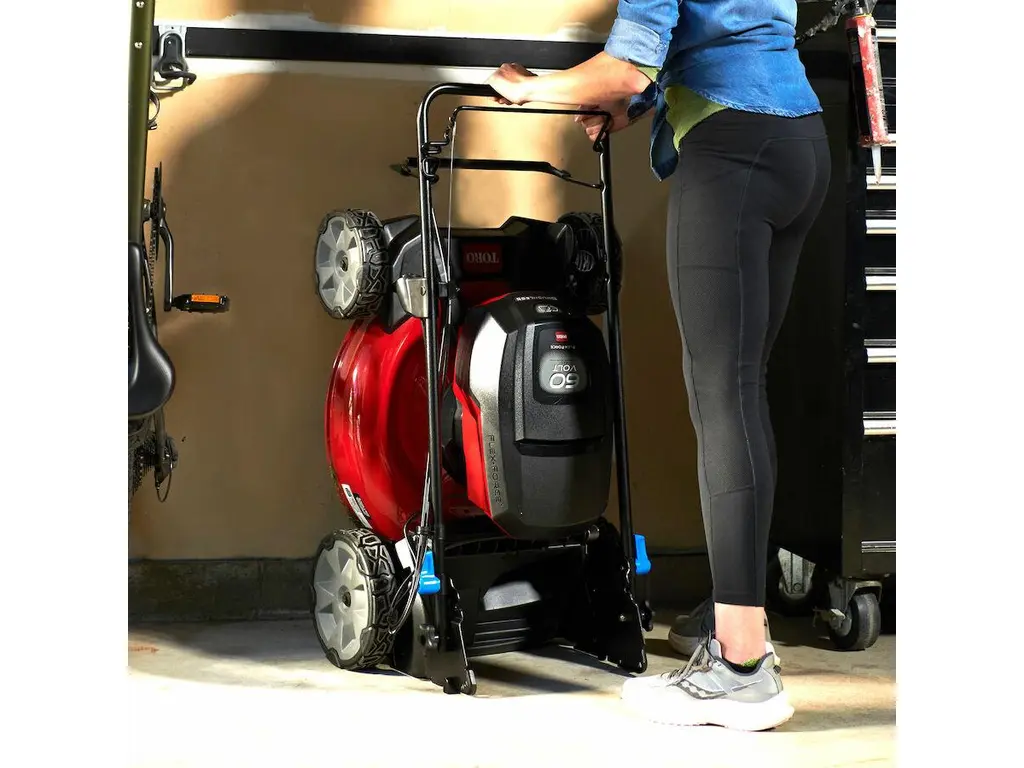 2025 Toro 60V Max* 21 in. (53 cm) Recycler® Self-Propel Lawn Mower - Battery Not Included