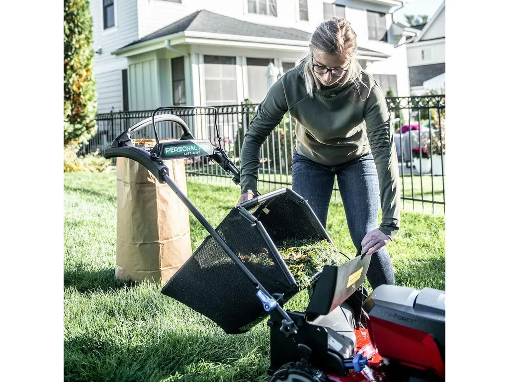 Toro Tondeuse à gazon Recycler® de 60 V Max* et 56 cm (22 po) avec Personal Pace® – batterie de 6,0 Ah incluse (21466) 2025