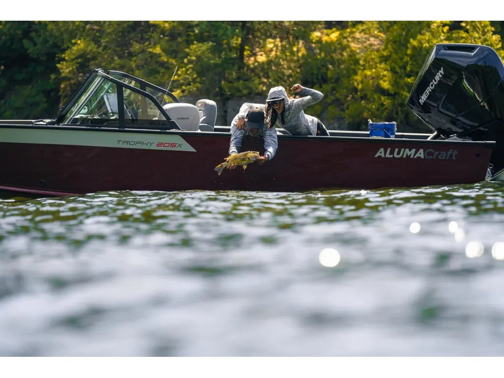 2026 Alumacraft Trophy 205X Sport