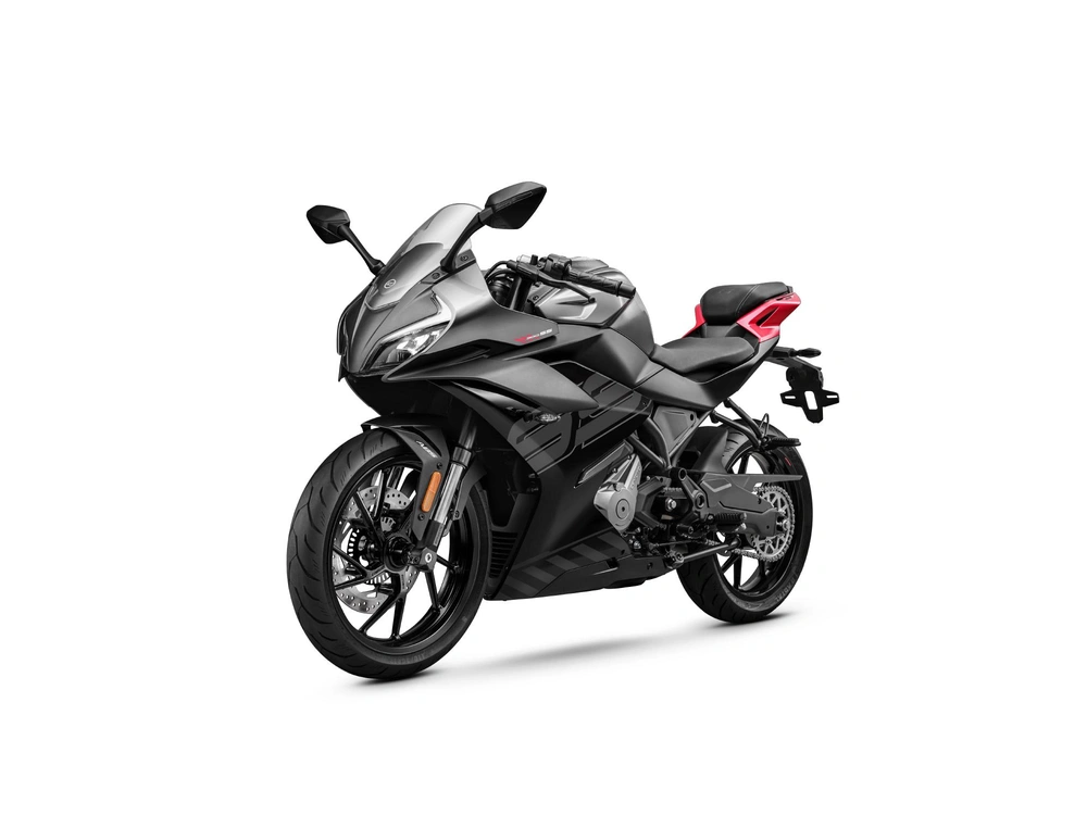 CFMOTO 300SS 300SS Noir nébuleux 2026 alt