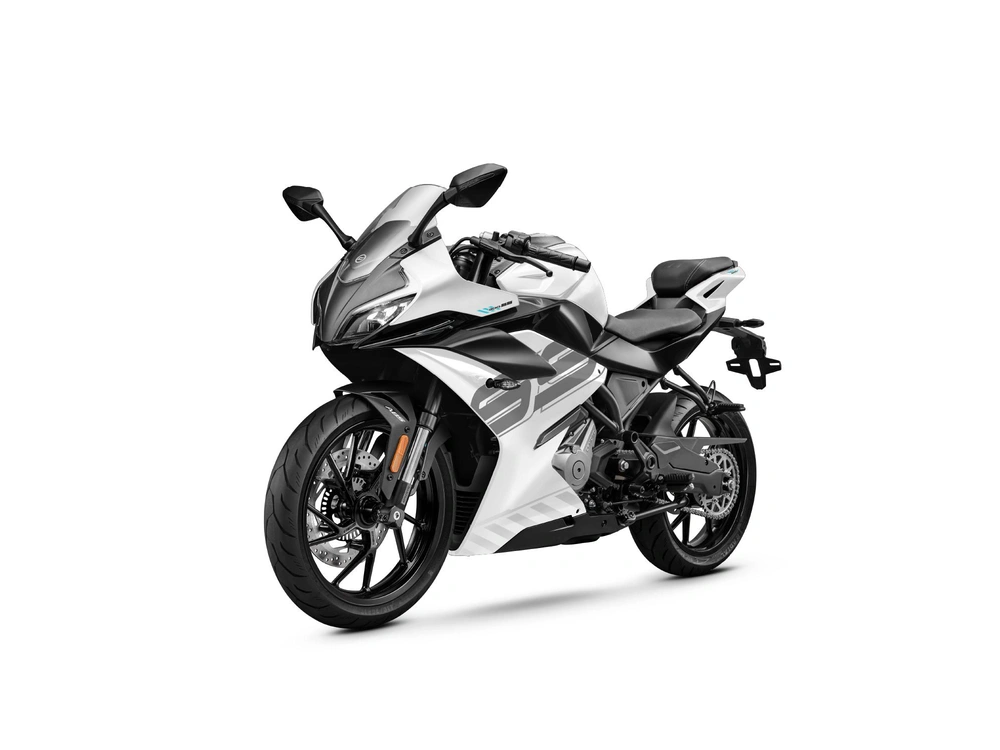 CFMOTO 300SS 300SS Blanc nébuleux 2026 alt