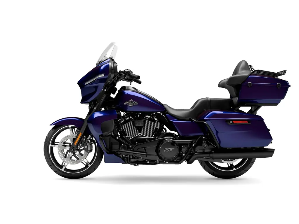 2025 Harley-Davidson Street Glide® Ultra Mystic Shift (Black Finish)