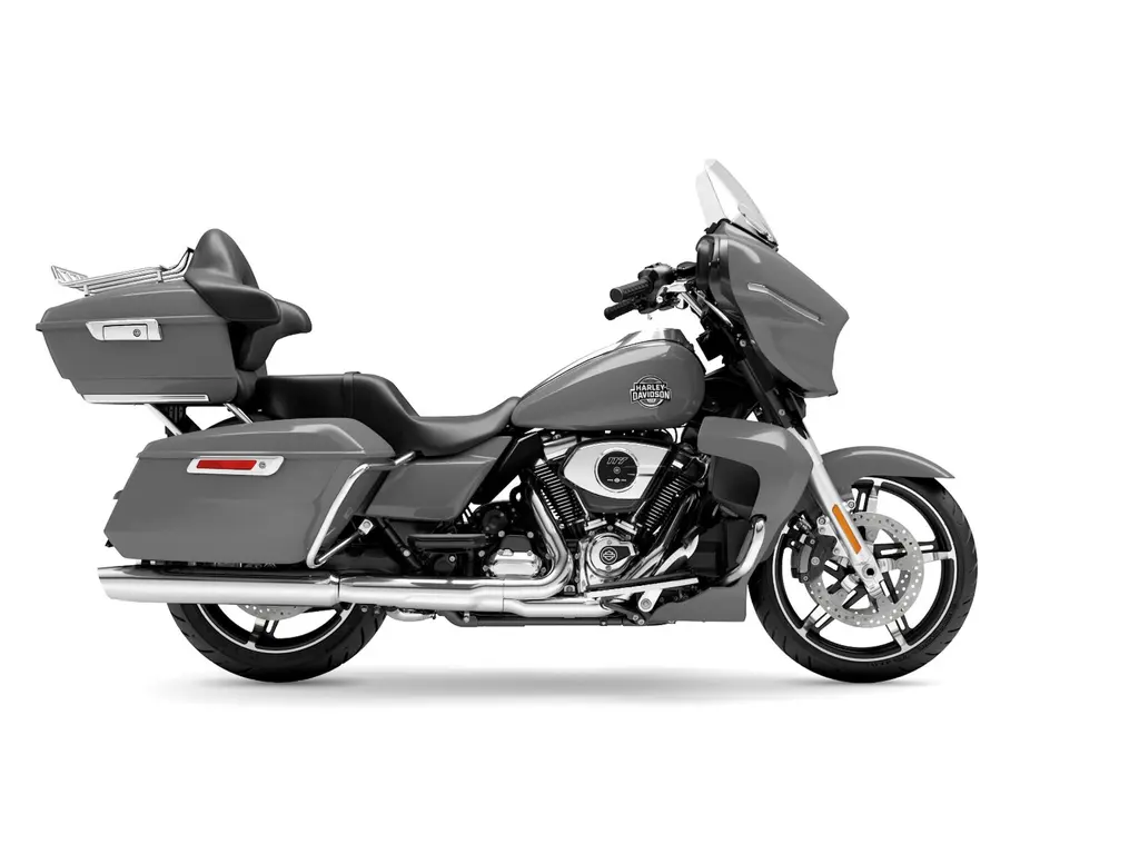 2025 Harley-Davidson Street Glide® Ultra Billiard Gray (Chrome Finish)