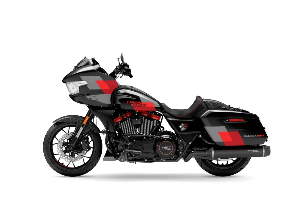 Harley-Davidson CVO™ Road Glide® ST Hot Lap 2025