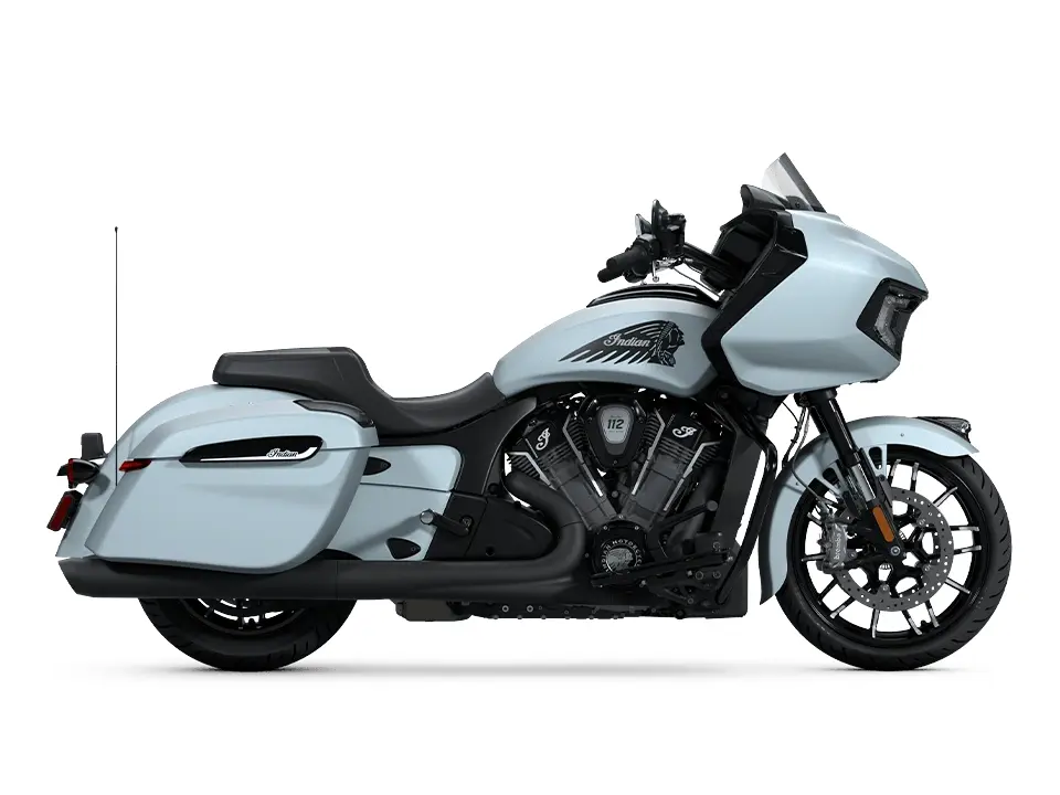 Indian Motorcycle Indian Challenger Dark Horse with 112 and PowerBand Audio Package avec 112 et Ensemble audio Powerband Frost Silver Smoke 2025