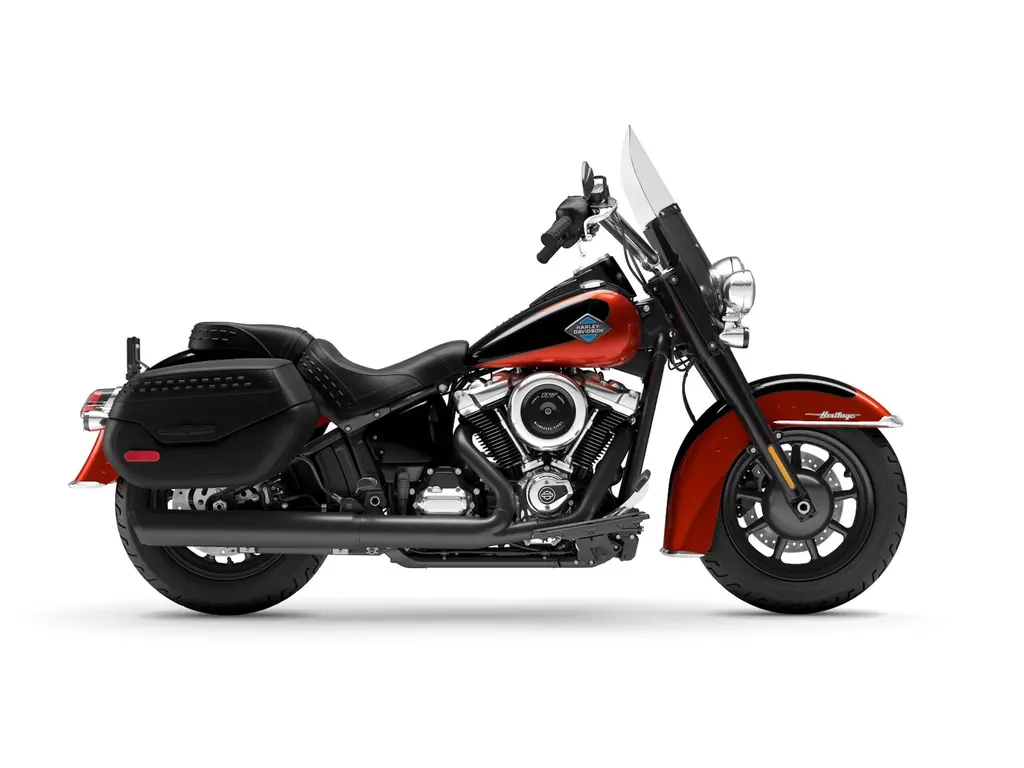 Harley-Davidson Heritage Classic Whiskey Fire/Vivid Black (Roues Cast) 2025