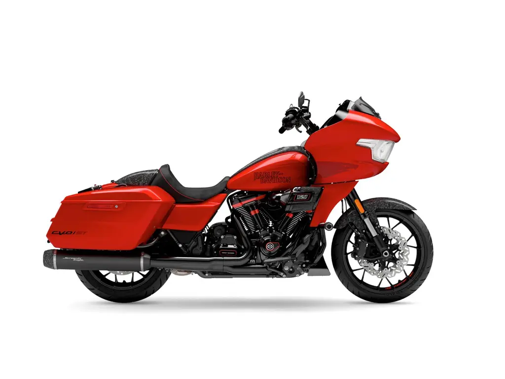 2025 Harley-Davidson CVO™ Road Glide® ST Rally Red