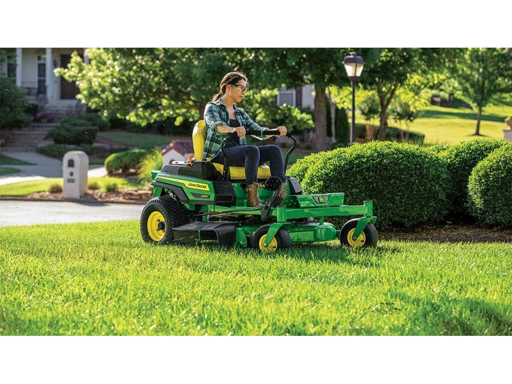 2025 John Deere Z315E Z315E alt