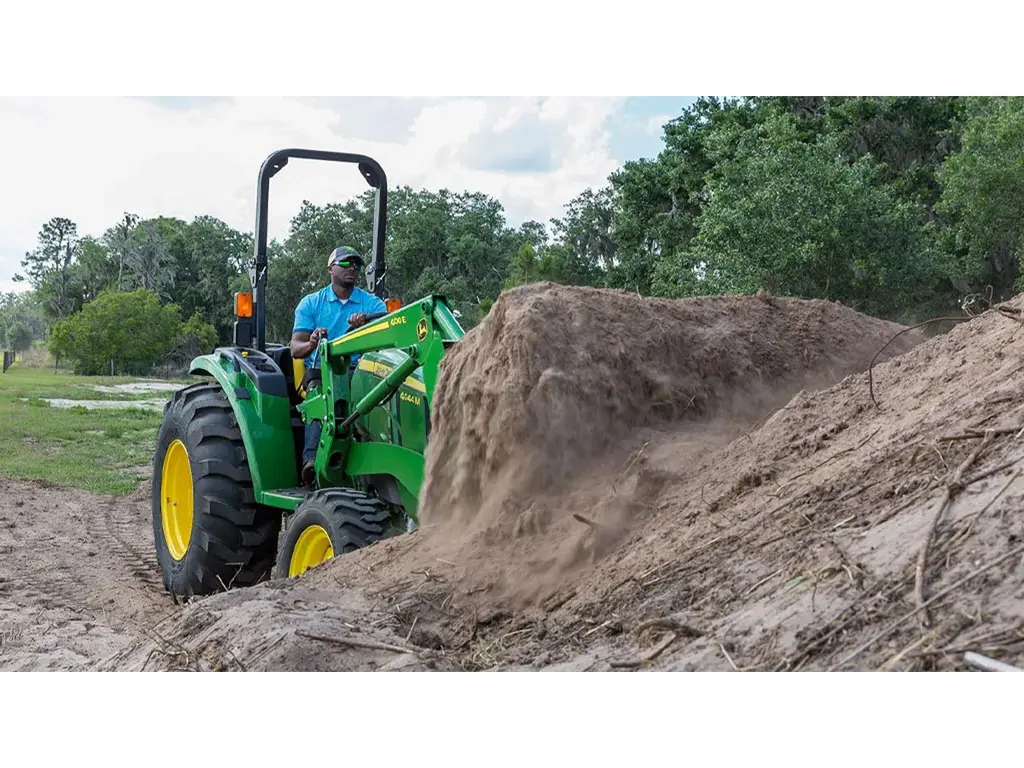2025 John Deere 4044M
