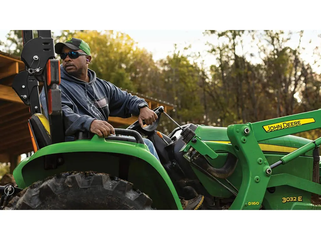 2025 John Deere 3032E