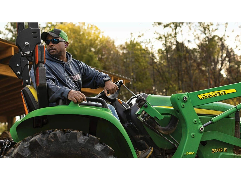 2025 John Deere 3032E 3032E alt