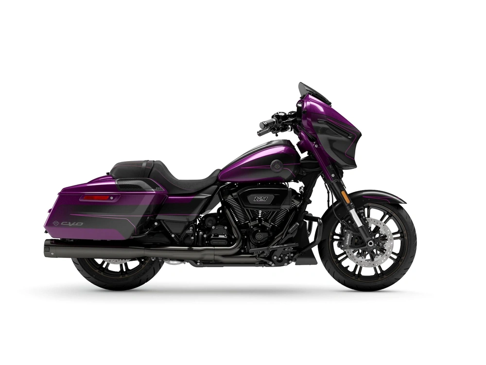 Harley-Davidson CVO™ Street Glide® CVO™ Street Glide® Poison Berry 2025 alt