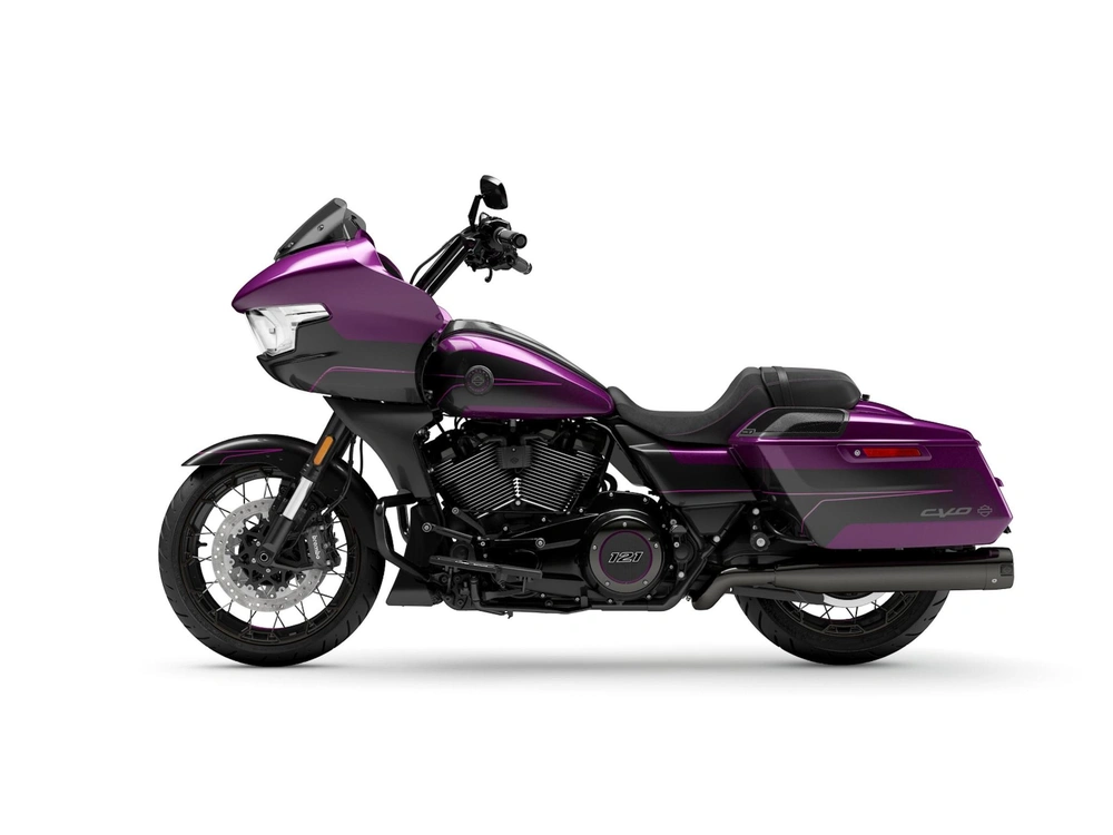 Harley-Davidson CVO™ Road Glide® CVO™ Road Glide® Poison Berry 2025 alt