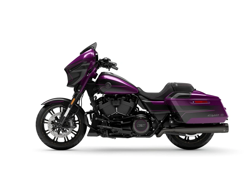 2025 Harley-Davidson CVO™ Street Glide® CVO™ Street Glide® Poison Berry alt