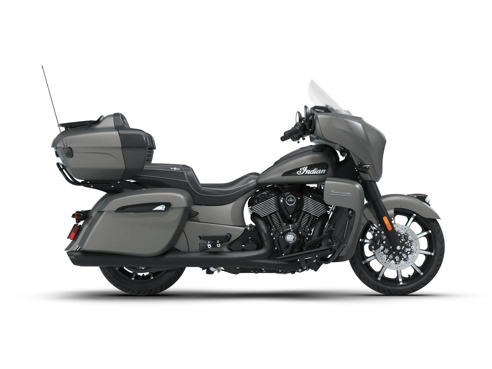 2026 Indian Motorcycle Roadmaster Dark Horse Roadmaster Dark Horse Heavy Metal Smoke alt