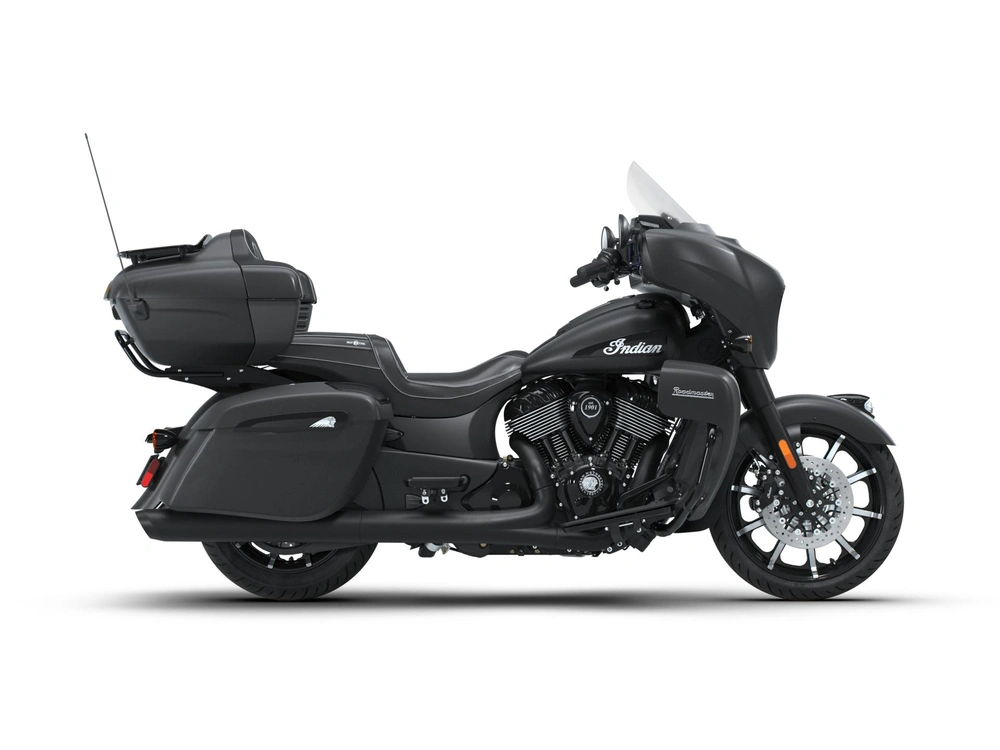 2026 Indian Motorcycle Roadmaster Dark Horse Roadmaster Dark Horse with PowerBand Audio Package Black Smoke alt