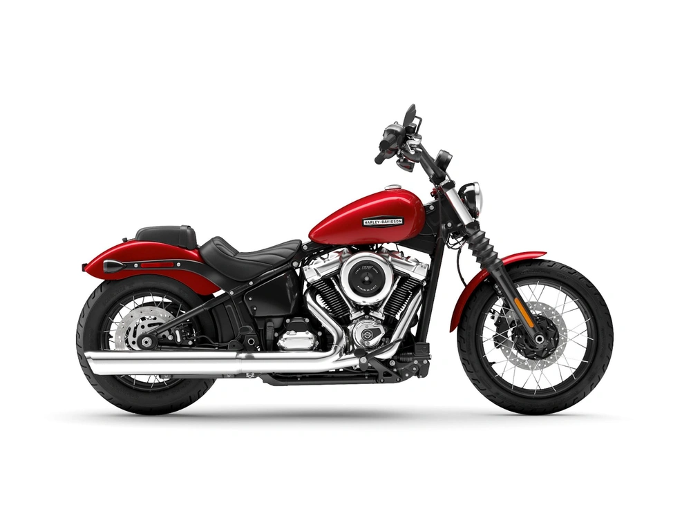 Harley-Davidson Street Bob® Street Bob® Two-Up Brilliant Red (Laced Wheels) 2026 alt