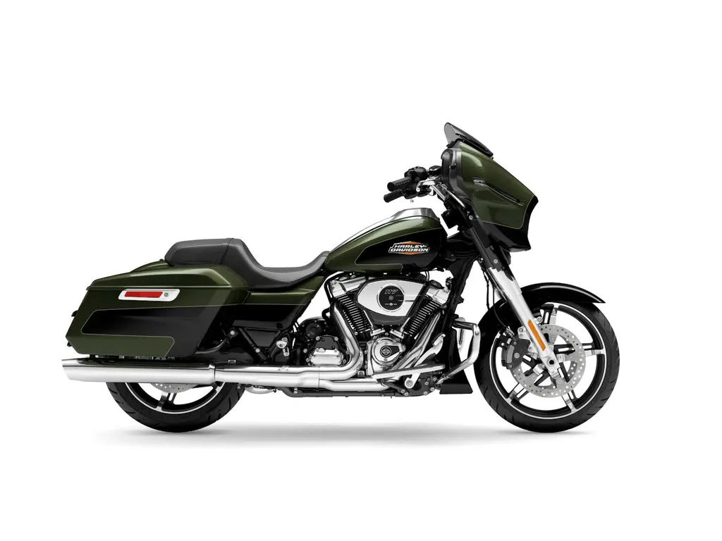Harley-Davidson Street Glide® Olive Steel Metallic/Vivid Black (Chrome Finish) 2026
