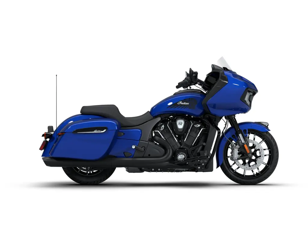Indian Motorcycle Indian Challenger Dark Horse with 112 Deep Blue Metallic 2026