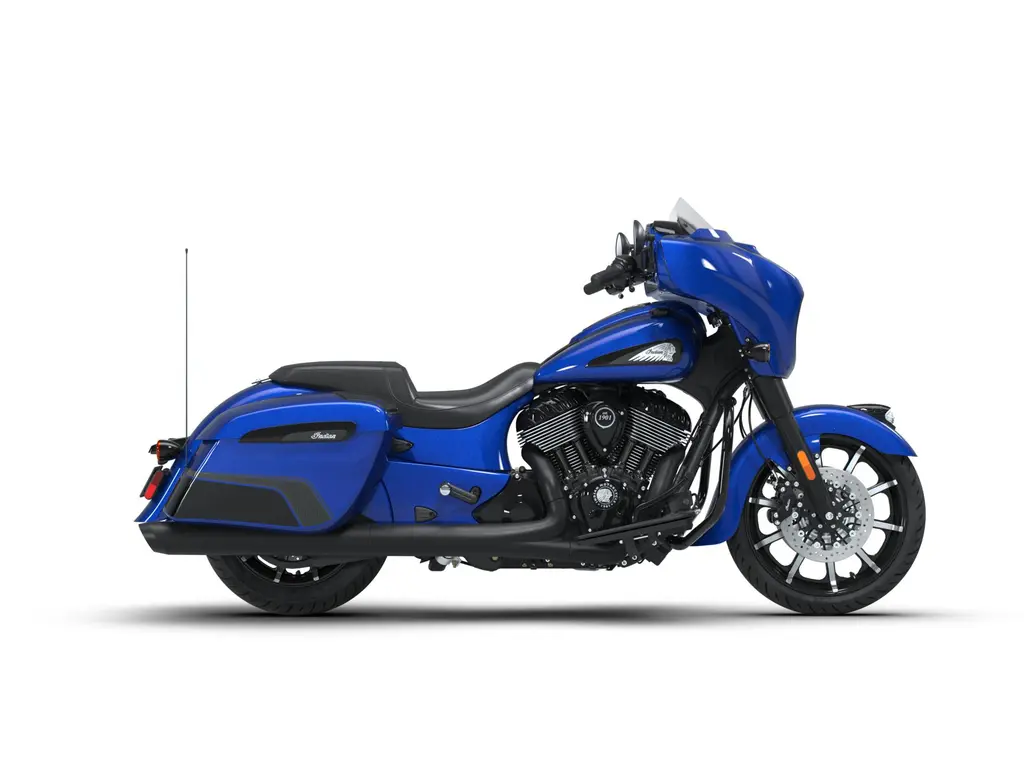 2026 Indian Motorcycle Chieftain Dark Horse with PowerBand Audio Deep Blue Metallic