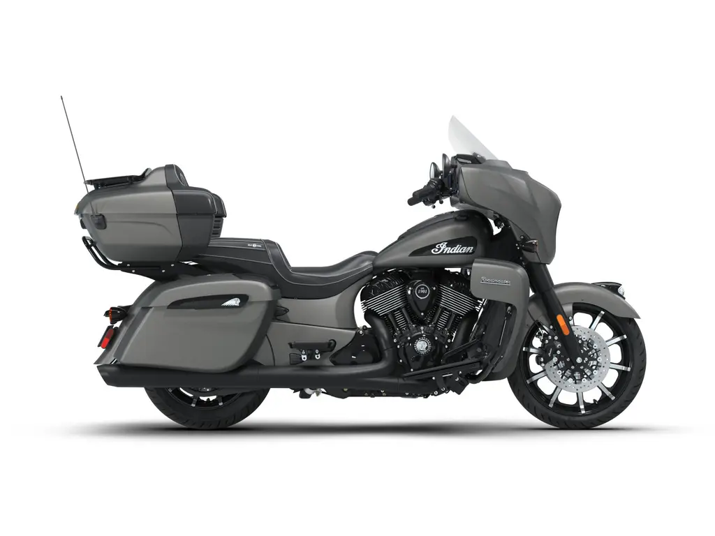 2026 Indian Motorcycle Roadmaster Dark Horse with PowerBand Audio Package Heavy Metal Smoke