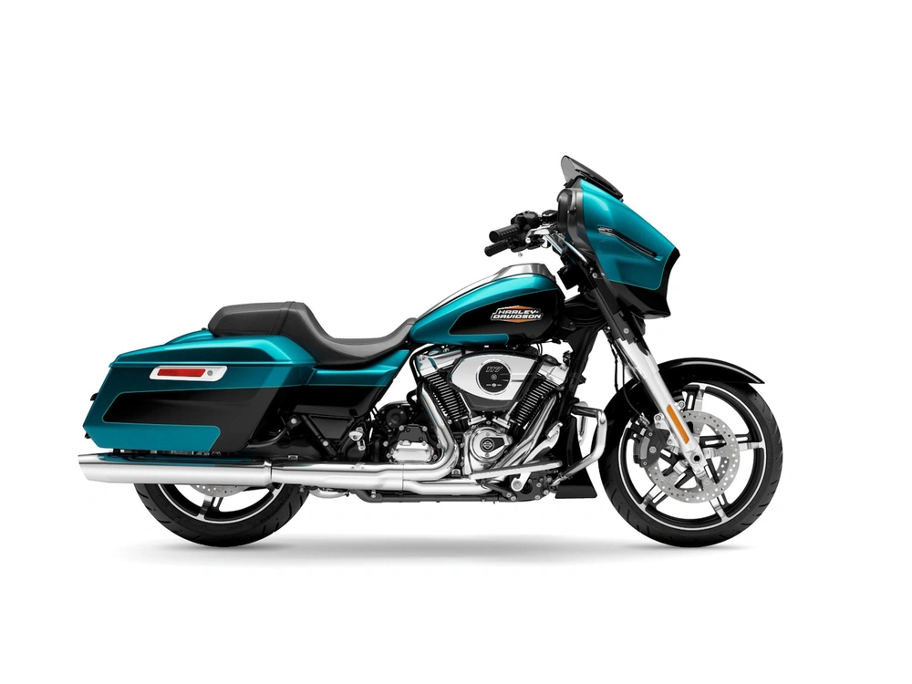 2026 Harley-Davidson Street Glide® Street Glide® Two-Up Teal Thunder/Vivid Black (Chrome Trim) alt