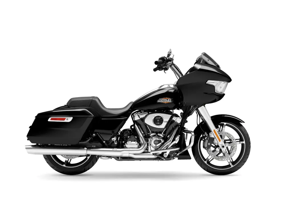 2026 Harley-Davidson Road Glide® Vivid Black (Chrome Trim)