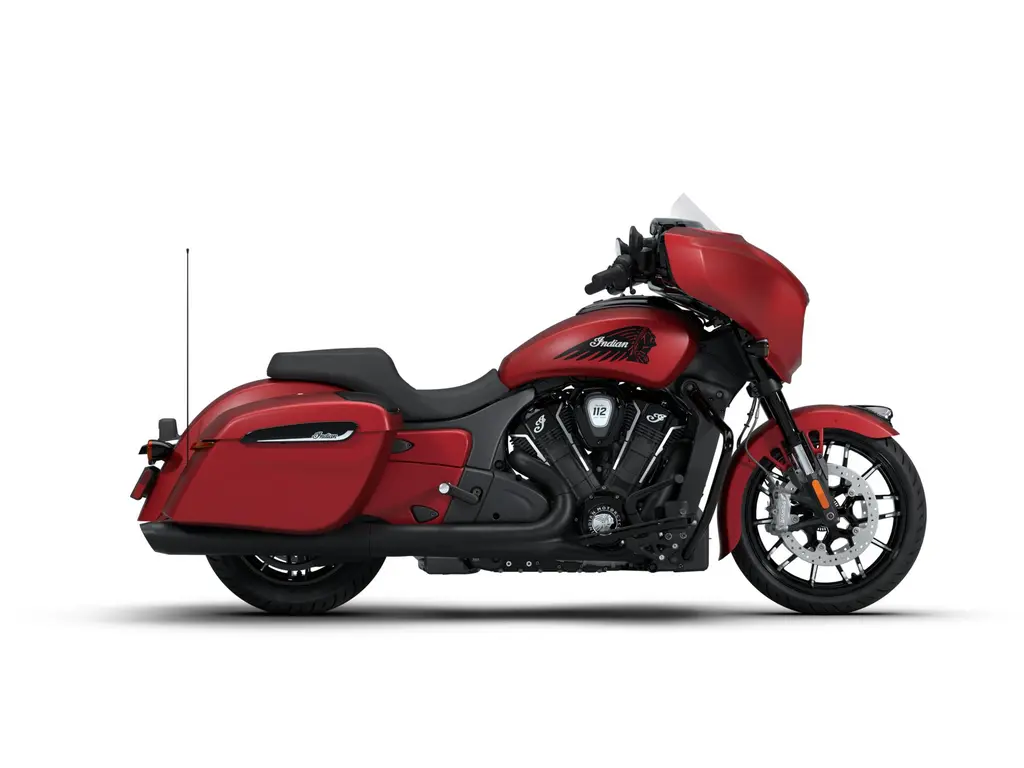 Indian Motorcycle Chieftain PowerPlus Dark Horse with 112 and PowerBand Audio Package Sunset Red Smoke 2026