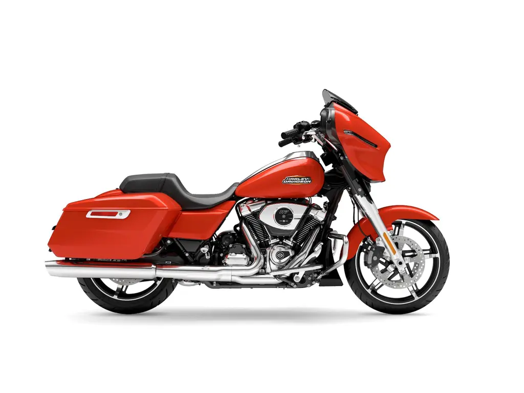 Harley-Davidson Street Glide® Two-Up Blood Orange (Chrome Trim) 2026