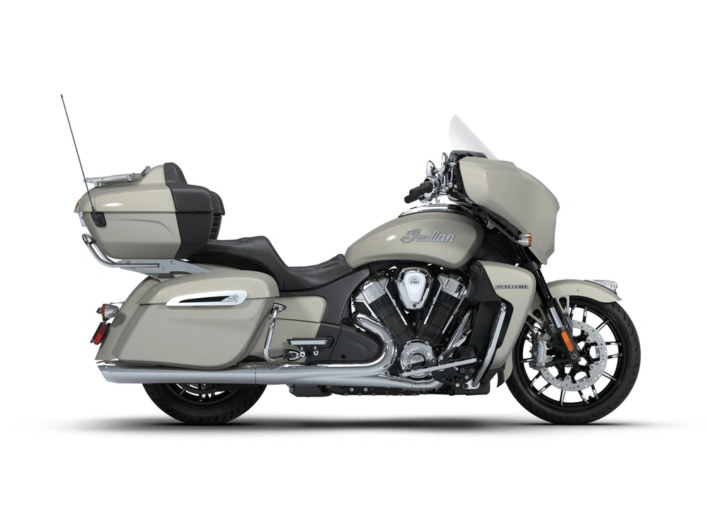 Indian Motorcycle Roadmaster PowerPlus Limited Roadmaster PowerPlus Limited Silver Quartz Metallic 2026 alt