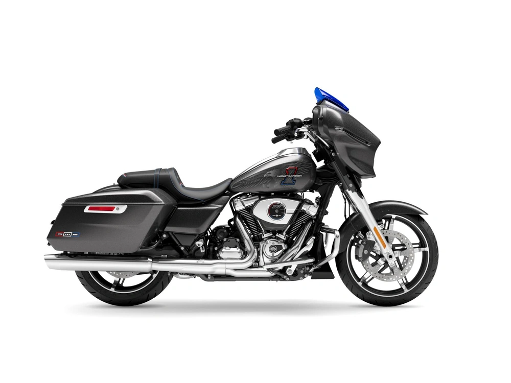 2026 Harley-Davidson Street Glide® Street Glide® Two-Up Midnight Ember (Chrome Trim) alt
