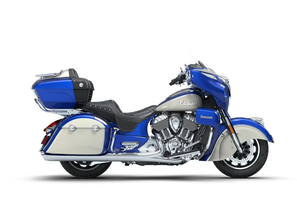 2026 Indian Motorcycle Roadmaster with PowerBand Audio Deep Blue Metallic / Silver Quartz Metallic