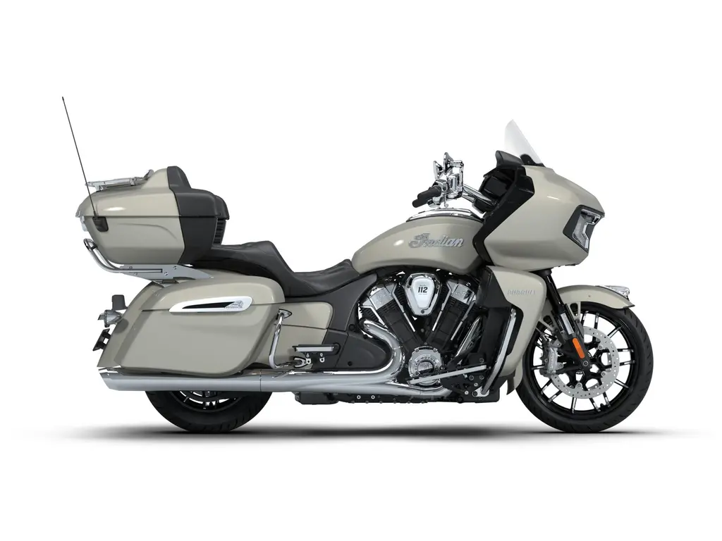 2026 Indian Motorcycle Indian Pursuit Limited with 112 Silver Quartz Metallic